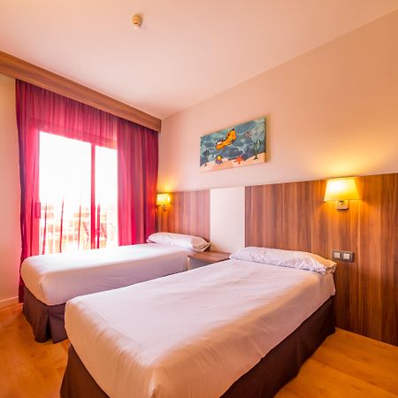 Golden Avenida Family Suites 4* Salou Luaran gambar