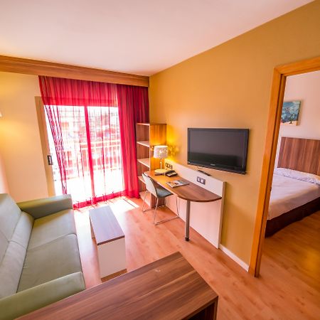 Golden Avenida Family Suites 4* Salou Luaran gambar