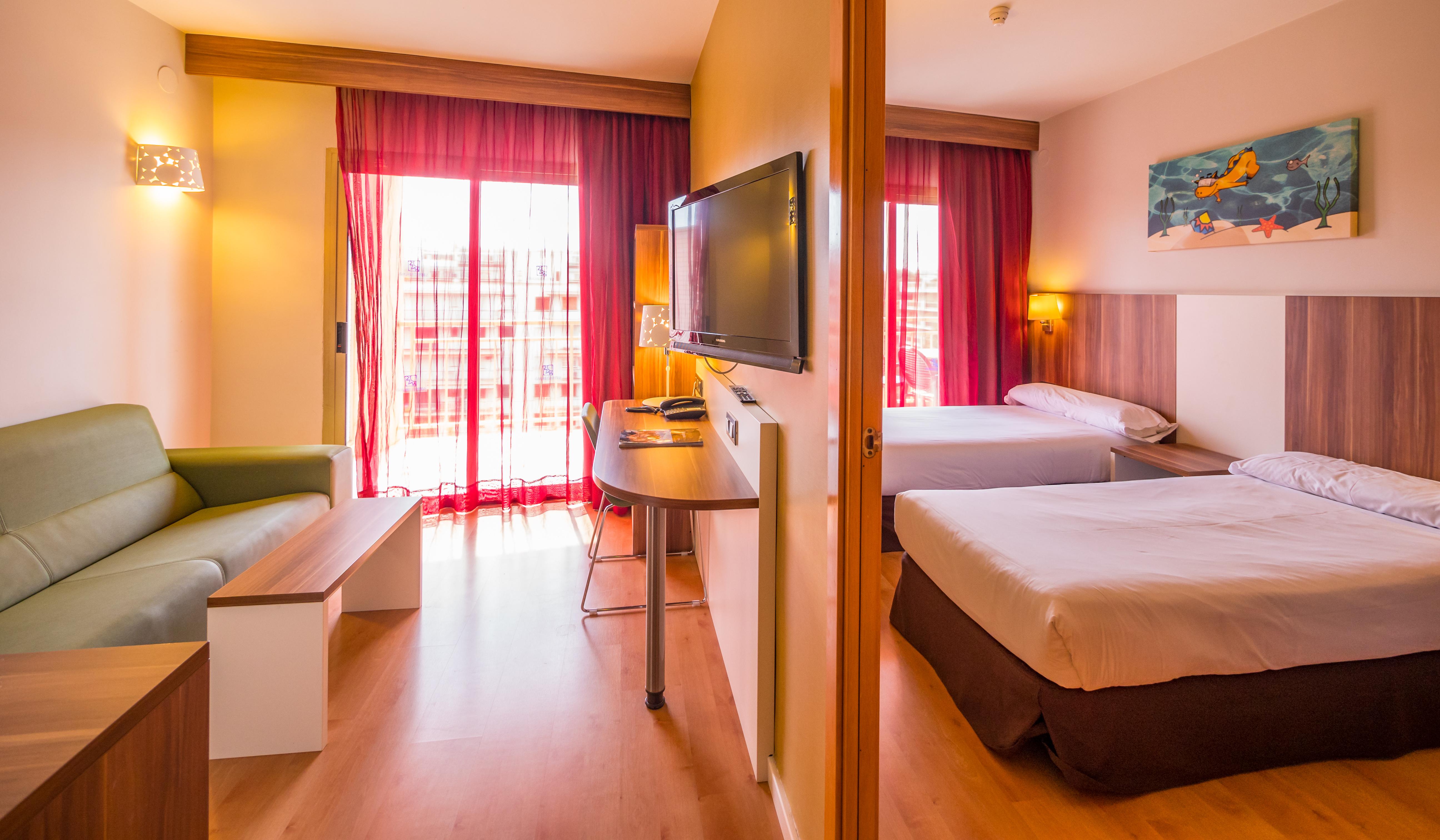 Golden Avenida Family Suites 4* Salou Luaran gambar