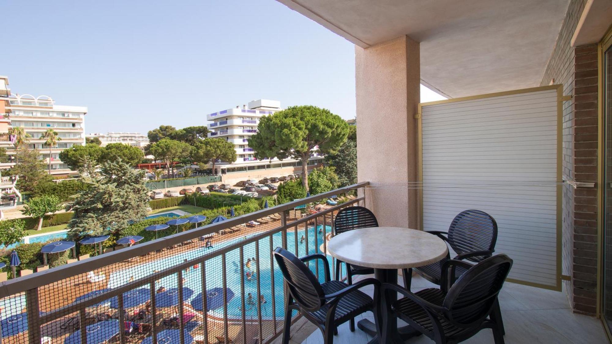 Golden Avenida Family Suites 4* Salou Luaran gambar